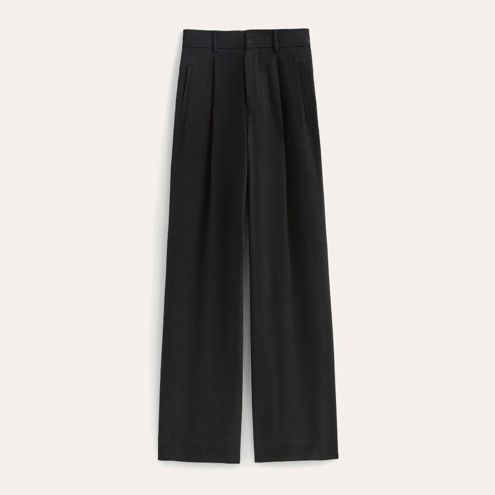 Everlane Women's Draper Pleated Pant in Buttersmooth in Black, Size 6
